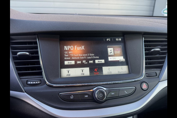 Opel Astra 1.2 Blitz Elegance | Navigatie | Parkeersensoren | Stoel/Stuurverwarming | Lichtmetalen Velgen |