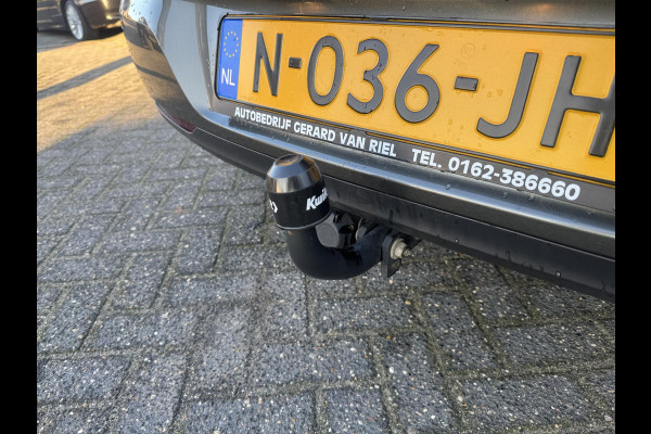 Opel Astra 1.2 Blitz Elegance | Navigatie | Parkeersensoren | Stoel/Stuurverwarming | Lichtmetalen Velgen |