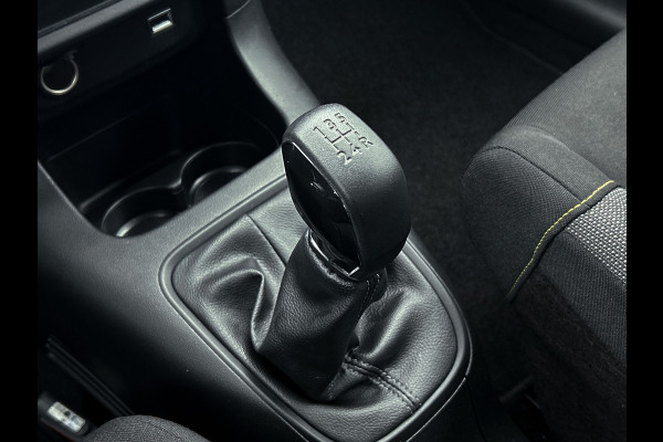 Citroën C3 1.2 82PK 5Drs. PureTech Feel Edition / Distributie vv bij 87.000km./ Airco-ecc. / Navigatie / Pdc.A / Apk 05-2026