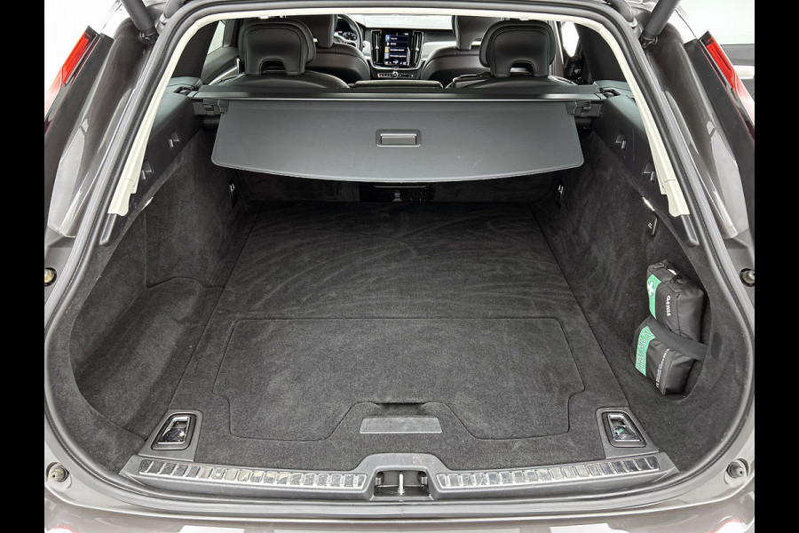 Volvo V90 2.0 B4 198PK Mild Hybrid Business pro automaat / Airco-ecc / Navi / Leder / Adap-cruise / Lmv / Xenon / Car-play / Apk 04-2027