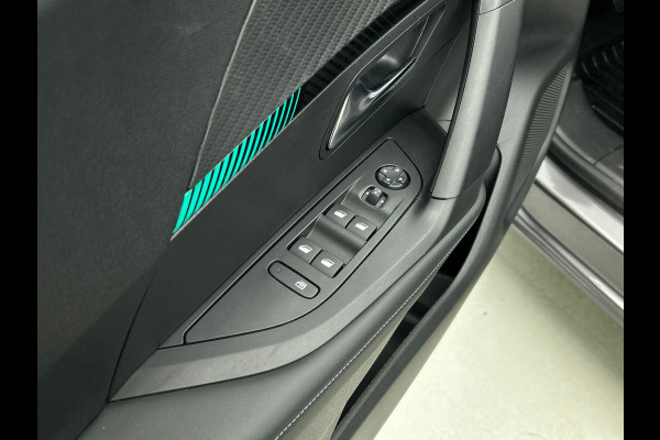 Peugeot 2008 1.2 PureTech 130pk Automaat Allure Pack | Climate control | Cruise control | Navigatie | Parkeersensoren | Apple Carplay/ Android Auto | LED | Lichtmetalen Velgen | Cruise Control