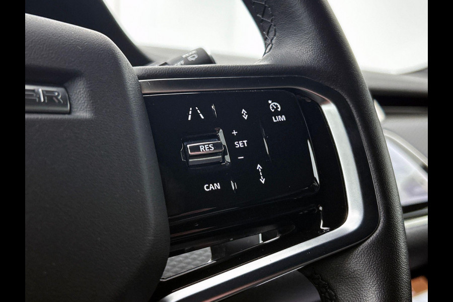 Land Rover Range Rover Evoque P300e AWD R-Dynamic SE