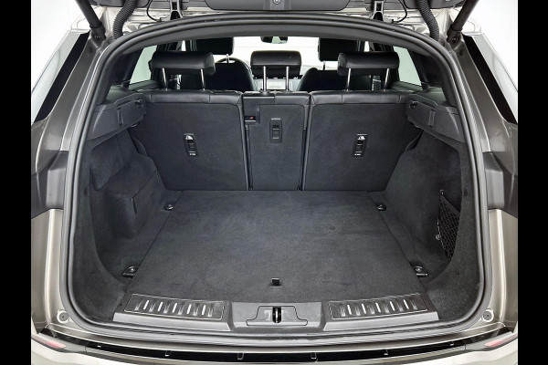 Land Rover Range Rover Evoque P300e AWD R-Dynamic SE
