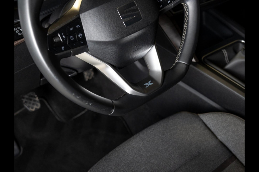 Seat Leon 1.5 TSI Style Ultimate Edition / 150pk / Keyless / Stoel en stuurverwarming /