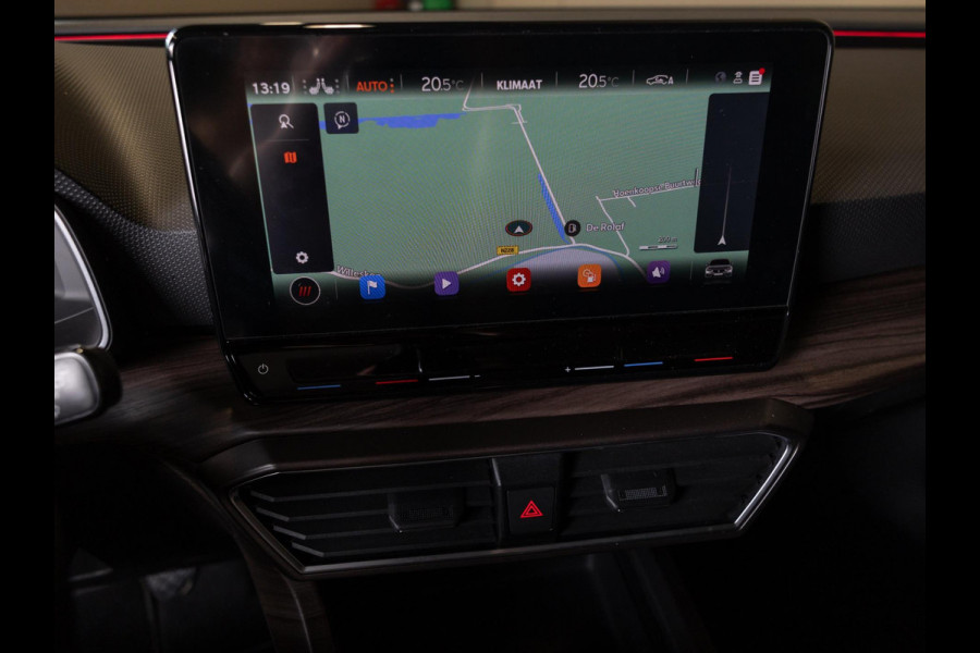 Seat Leon 1.5 TSI Style Ultimate Edition / 150pk / Keyless / Stoel en stuurverwarming /