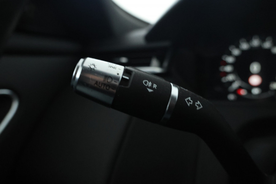 Land Rover Range Rover Velar 2.0 P400e Panorama 360graden, Climate,