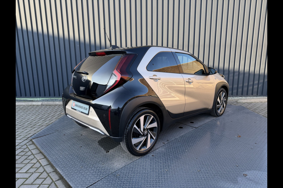 Toyota Aygo X 1.0 VVT-i S-CVT Premium / Bi tone | JBL | Clima | PDC V+A | Rijklaar!!