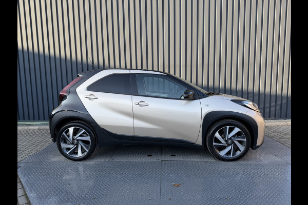 Toyota Aygo X 1.0 VVT-i S-CVT Premium / Bi tone | JBL | Clima | PDC V+A | Rijklaar!!