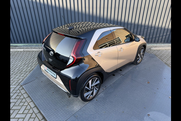 Toyota Aygo X 1.0 VVT-i S-CVT Premium / Bi tone | JBL | Clima | PDC V+A | Rijklaar!!