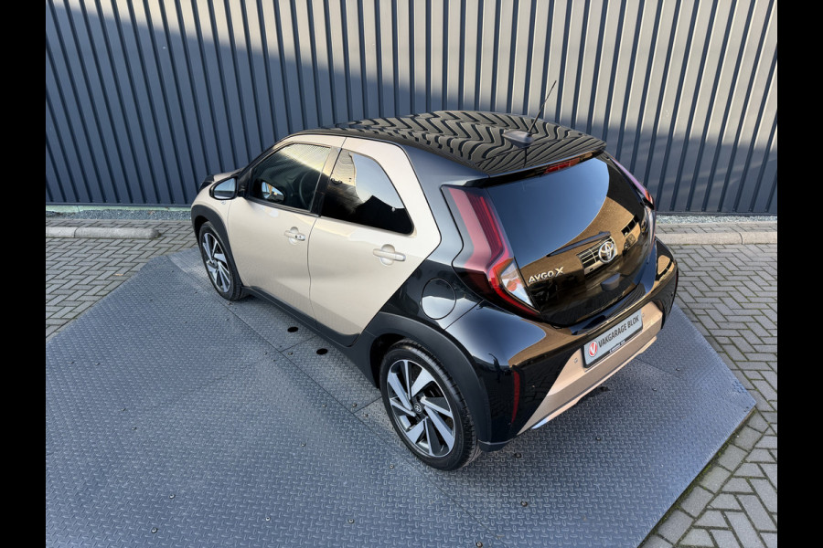 Toyota Aygo X 1.0 VVT-i S-CVT Premium / Bi tone | JBL | Clima | PDC V+A | Rijklaar!!