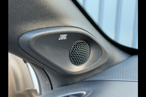 Toyota Aygo X 1.0 VVT-i S-CVT Premium / Bi tone | JBL | Clima | PDC V+A | Rijklaar!!