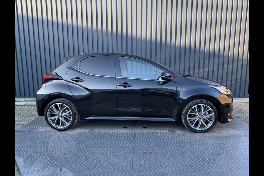 Toyota Yaris 1.5 Hybrid Executive | Creme Leer | Head-up | BSM | Rijklaar!!