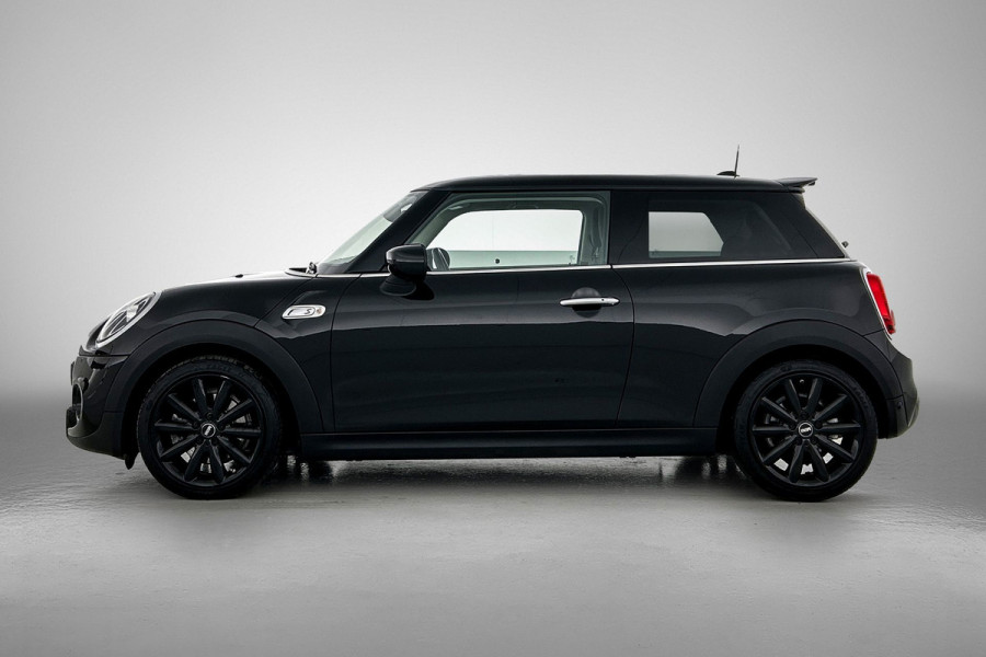 MINI Mini 2.0 Cooper S JCW Chili Serious Business (Dealer OnderH, Bucket Seats, Carplay, Navi Pro, Parkeerhulp, Stoelv, Etc)