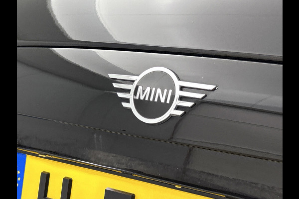 MINI Mini 2.0 Cooper S JCW Chili Serious Business (Dealer OnderH, Bucket Seats, Carplay, Navi Pro, Parkeerhulp, Stoelv, Etc)