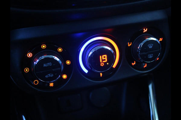 Opel Corsa 1.0 Turbo Online Edition | TREKHAAK | NAVIGATIE | CLIMATE CONTROL |