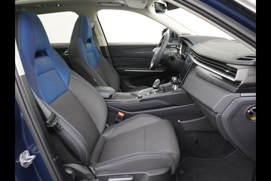 Lynk & Co 01 PHEV AUT-7 261pk Pano-Schuifdak Lmv 20" 360°Camera Apple Carplay Android Auto Adap.Cruise Navi Pdc Ecc Keyless Led Plug-In Hybri Elek.Memory.Stoel File assistent Dodehoek detector Elektrisch bedienbare achterklep Rijstrooksensor Wifi Verkeersbord detectie 425Nm koppel 3,7kw laadvermogen €41.882 Nieuwprijs 1e Eigenaar Origineel NLse auto!