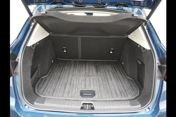 Lynk & Co 01 PHEV AUT-7 261pk Pano-Schuifdak Lmv 20" 360°Camera Apple Carplay Android Auto Adap.Cruise Navi Pdc Ecc Keyless Led Plug-In Hybri Elek.Memory.Stoel File assistent Dodehoek detector Elektrisch bedienbare achterklep Rijstrooksensor Wifi Verkeersbord detectie 425Nm koppel 3,7kw laadvermogen €41.882 Nieuwprijs 1e Eigenaar Origineel NLse auto!