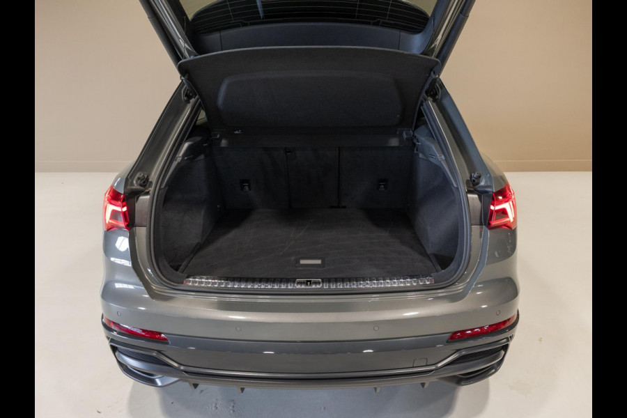 Audi Q3 35 TFSI 2x S-Line / 150pk / Trekhaak / Achteruitrij camera / Stoelverwarming /