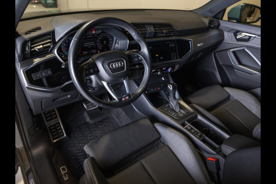 Audi Q3 35 TFSI 2x S-Line / 150pk / Trekhaak / Achteruitrij camera / Stoelverwarming /