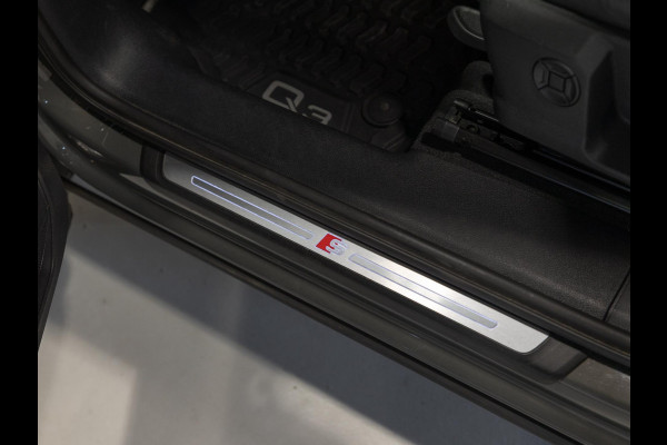Audi Q3 35 TFSI 2x S-Line / 150pk / Trekhaak / Achteruitrij camera / Stoelverwarming /
