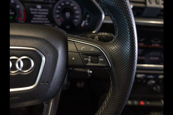 Audi Q3 35 TFSI 2x S-Line / 150pk / Trekhaak / Achteruitrij camera / Stoelverwarming /