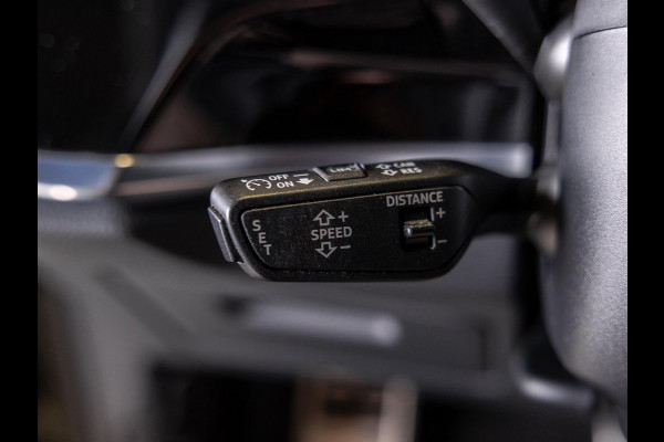 Audi Q3 35 TFSI 2x S-Line / 150pk / Trekhaak / Achteruitrij camera / Stoelverwarming /