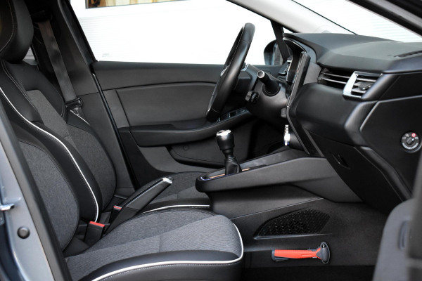 Renault Clio 1.0 TCe 100PK Intens | PDC | Carplay | LED | Keyless |