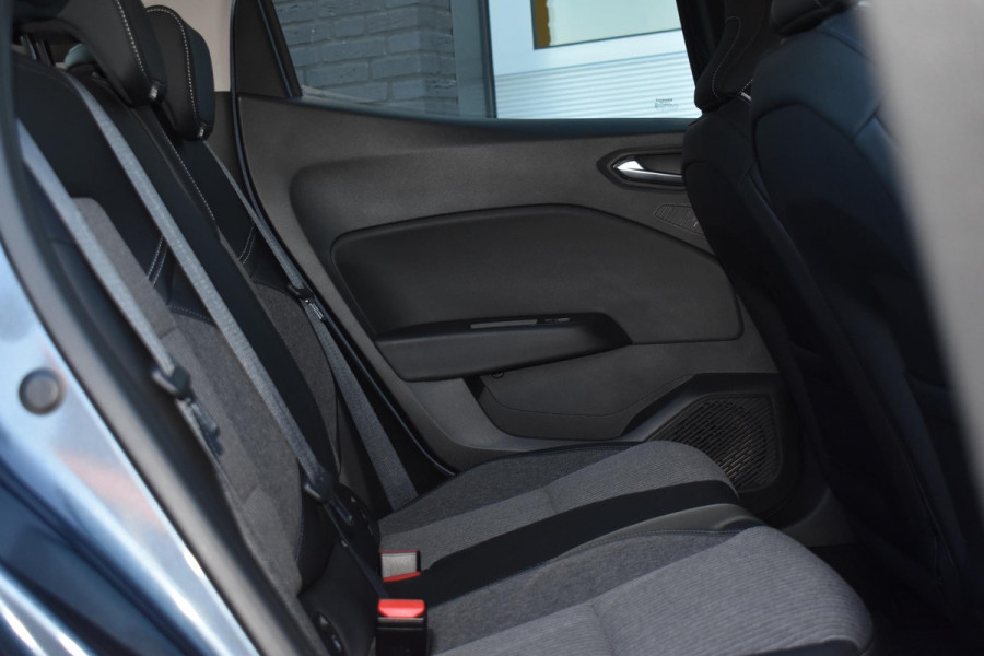 Renault Clio 1.0 TCe 100PK Intens | PDC | Carplay | LED | Keyless |