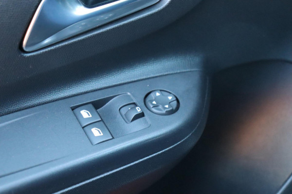 Opel Corsa 1.2 Edition org.NL Apple carplay, Android auto