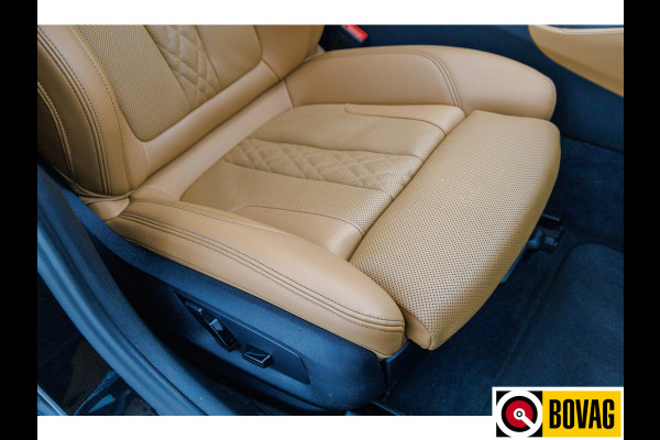 BMW 5 Serie 545e xDrive High Exec. M-sport Black Edition 394 PK | Open Dak | Trekhaak elec. | Volledig leder 360 Camera, Stoel- en stuurverwarming