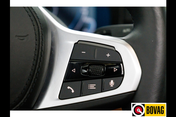 BMW 5 Serie 545e xDrive High Exec. M-sport Black Edition 394 PK | Open Dak | Trekhaak elec. | Volledig leder 360 Camera, Stoel- en stuurverwarming
