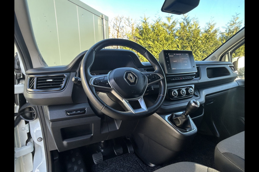 Renault Trafic 2.0 dCi 110 PK / L2H1 / TREKHAAK / 31.141 KM !! / 1e EIG. / AIRCO / CRUISE / 3-ZITS / APPLE CARPLAY / LED