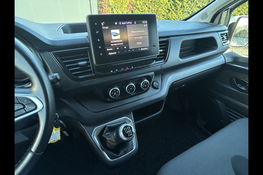 Renault Trafic 2.0 dCi 110 PK / L2H1 / TREKHAAK / 31.141 KM !! / 1e EIG. / AIRCO / CRUISE / 3-ZITS / APPLE CARPLAY / LED