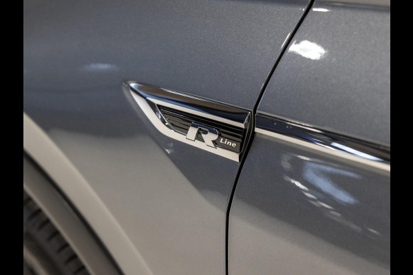 Volkswagen Tiguan Allspace 2.0 TSI 4Motion R-Line / 220pk / Panorama dak / Rondomzicht camera / Leder /