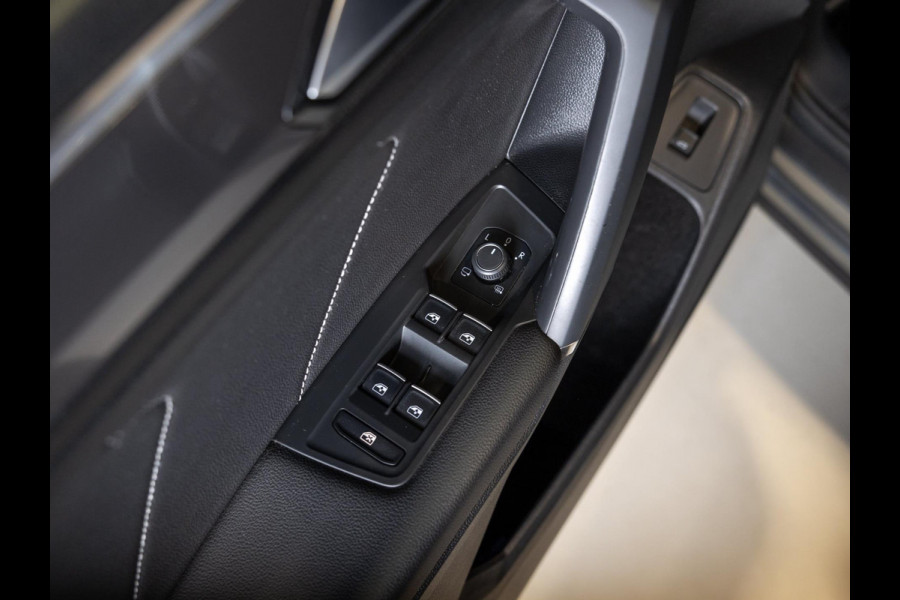 Volkswagen Tiguan Allspace 2.0 TSI 4Motion R-Line / 220pk / Panorama dak / Rondomzicht camera / Leder /