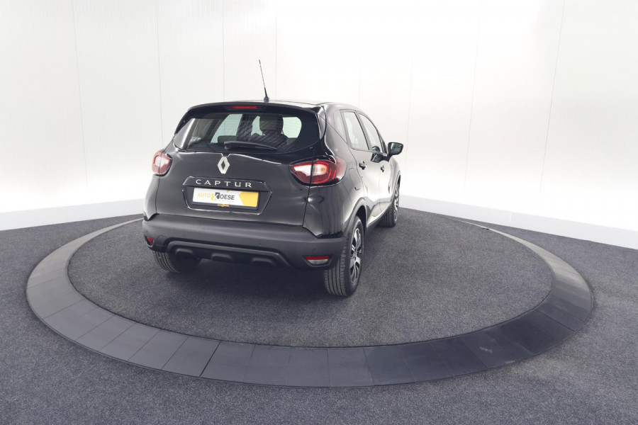 Renault Captur TCe 90 Limited | Parkeersensoren | Navigatie | Airco | Cruise Control | LM-Velgen
