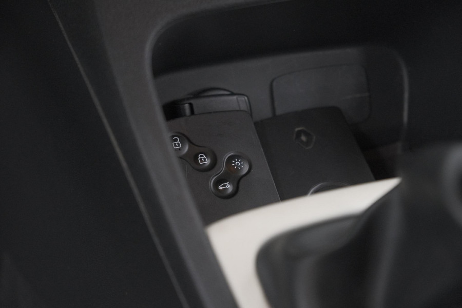 Renault Captur TCe 90 Limited | Parkeersensoren | Navigatie | Airco | Cruise Control | LM-Velgen