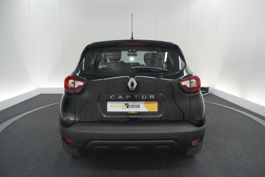 Renault Captur TCe 90 Limited | Parkeersensoren | Navigatie | Airco | Cruise Control | LM-Velgen