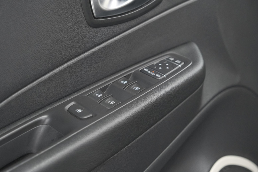 Renault Captur TCe 90 Limited | Parkeersensoren | Navigatie | Airco | Cruise Control | LM-Velgen