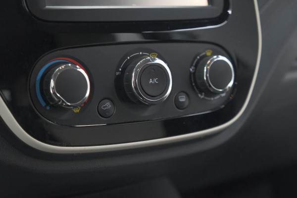 Renault Captur TCe 90 Limited | Parkeersensoren | Navigatie | Airco | Cruise Control | LM-Velgen