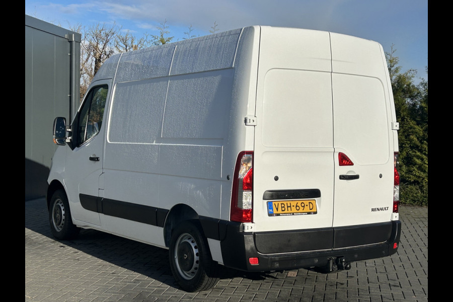 Renault Master 2.3 dCi 131 PK E6 / L1H2 / TREKHAAK / 1e EIG. / AIRCO / CRUISE / NAVI / BLUETOOTH / 3-ZITS