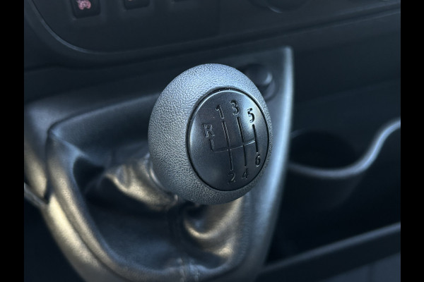 Renault Master 2.3 dCi 131 PK E6 / L1H2 / TREKHAAK / 1e EIG. / AIRCO / CRUISE / NAVI / BLUETOOTH / 3-ZITS