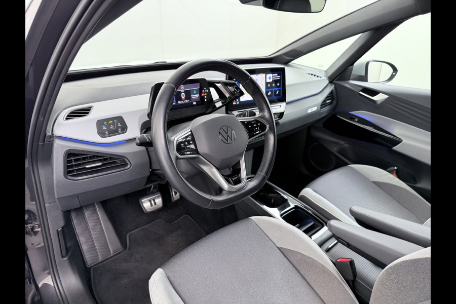 Volkswagen ID.3 First Plus 58kWh SOH 91% Adap.Cruise Apple Carplay Android Lmv 19" Navi Camera Pdc Stoel+Stuurverwarming Keyless Advanced Matrix Led + Dynamisch Led Achterlicht en Isofix DAB Privacy Glas Rijstrooksensor SOH 91% 1e Eigenaar Origineel Nederlandse Auto