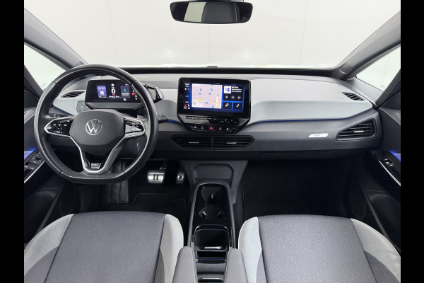 Volkswagen ID.3 First Plus 58kWh SOH 91% Adap.Cruise Apple Carplay Android Lmv 19" Navi Camera Pdc Stoel+Stuurverwarming Keyless Advanced Matrix Led + Dynamisch Led Achterlicht en Isofix DAB Privacy Glas Rijstrooksensor SOH 91% 1e Eigenaar Origineel Nederlandse Auto