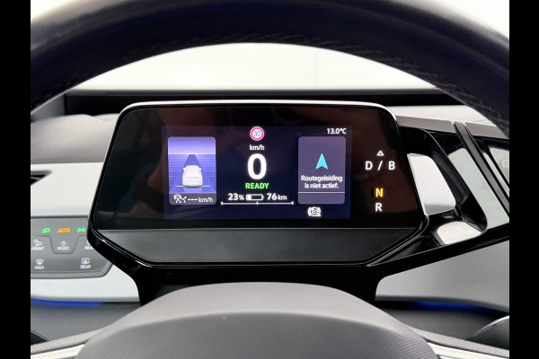 Volkswagen ID.3 First Plus 58kWh SOH 91% Adap.Cruise Apple Carplay Android Lmv 19" Navi Camera Pdc Stoel+Stuurverwarming Keyless Advanced Matrix Led + Dynamisch Led Achterlicht en Isofix DAB Privacy Glas Rijstrooksensor SOH 91% 1e Eigenaar Origineel Nederlandse Auto