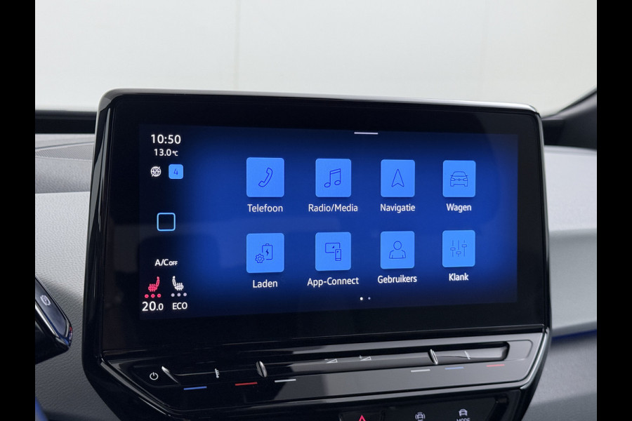 Volkswagen ID.3 First Plus 58kWh SOH 91% Adap.Cruise Apple Carplay Android Lmv 19" Navi Camera Pdc Stoel+Stuurverwarming Keyless Advanced Matrix Led + Dynamisch Led Achterlicht en Isofix DAB Privacy Glas Rijstrooksensor SOH 91% 1e Eigenaar Origineel Nederlandse Auto