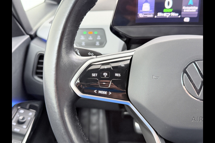 Volkswagen ID.3 First Plus 58kWh SOH 91% Adap.Cruise Apple Carplay Android Lmv 19" Navi Camera Pdc Stoel+Stuurverwarming Keyless Advanced Matrix Led + Dynamisch Led Achterlicht en Isofix DAB Privacy Glas Rijstrooksensor SOH 91% 1e Eigenaar Origineel Nederlandse Auto