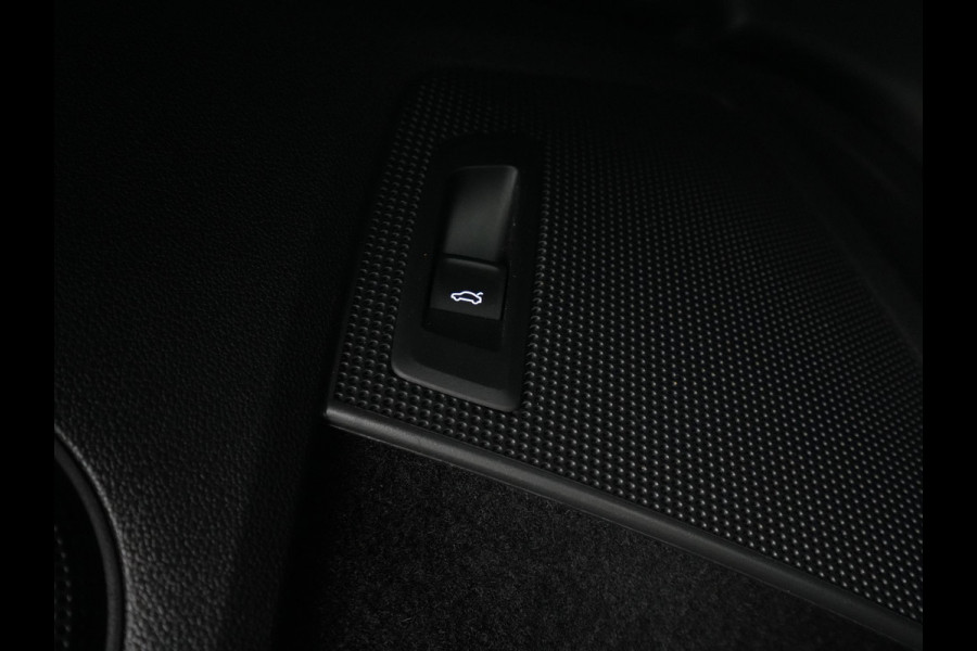 Škoda Kodiaq 1.5 TSI Business Edition Plus Navigatie Camera Stoelverwarming Elek. klep Argon