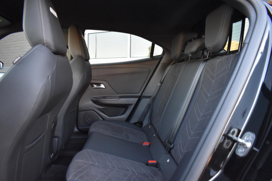 Opel Mokka 1.2 Turbo 130PK Aut. Ultimate | Camera | LED | Carplay | Massage | Incl. garantie