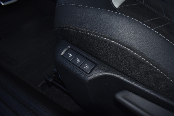 Opel Mokka 1.2 Turbo 130PK Aut. Ultimate | Camera | LED | Carplay | Massage | Incl. garantie